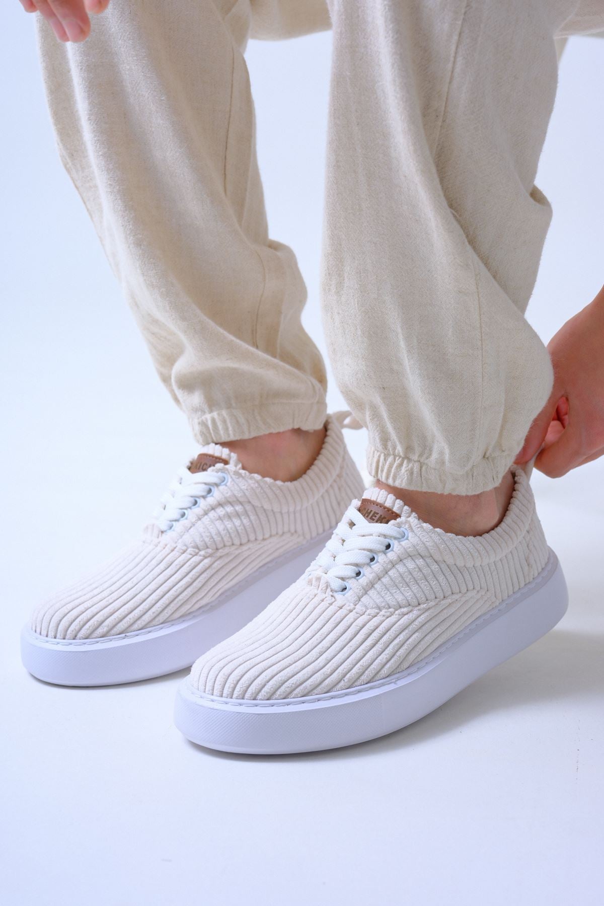 CH173 - CBT Velluto Men Sneaker White