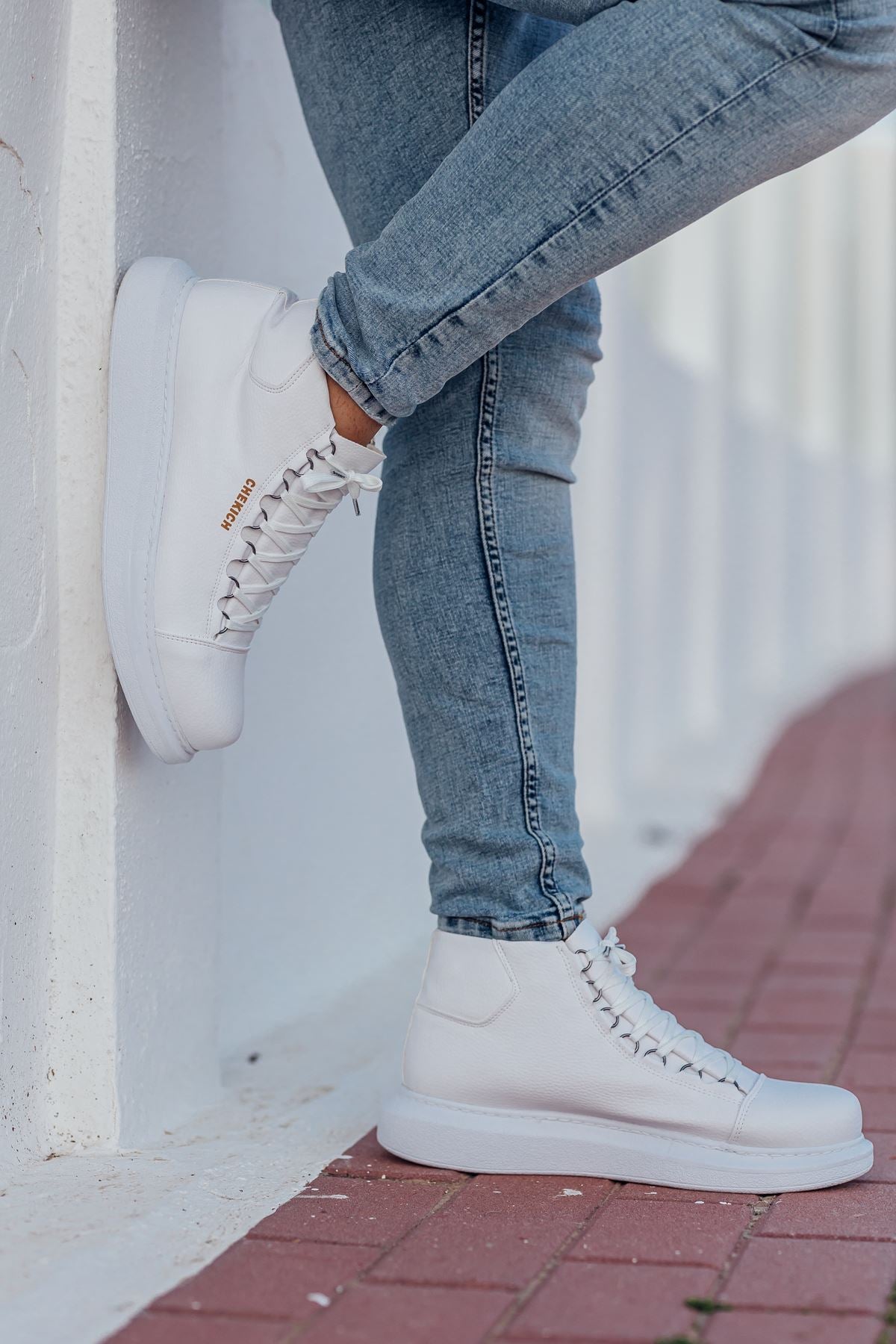 CH258 - CBT Roma Men's Boots White