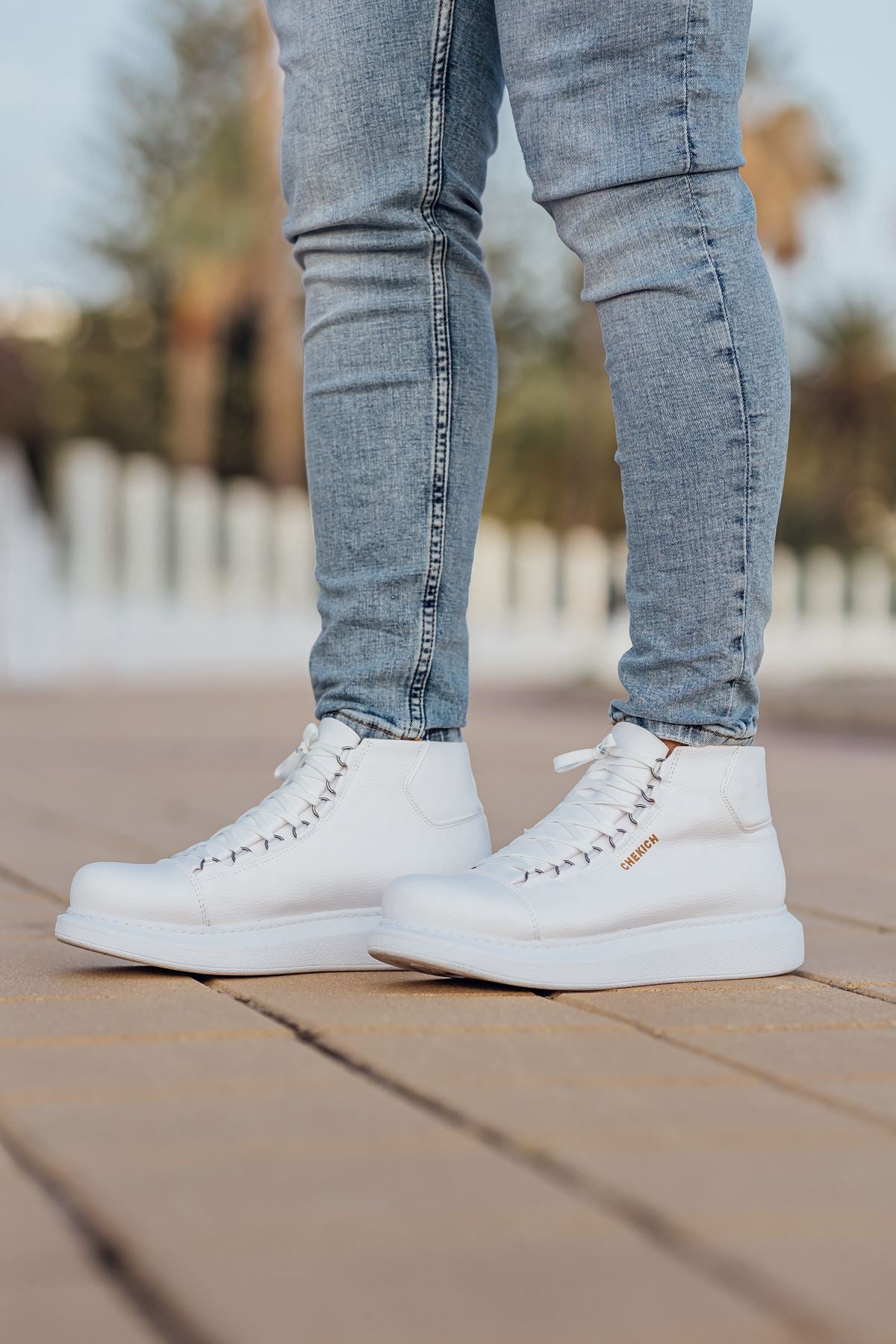 CH258 - CBT Roma Men's Boots White