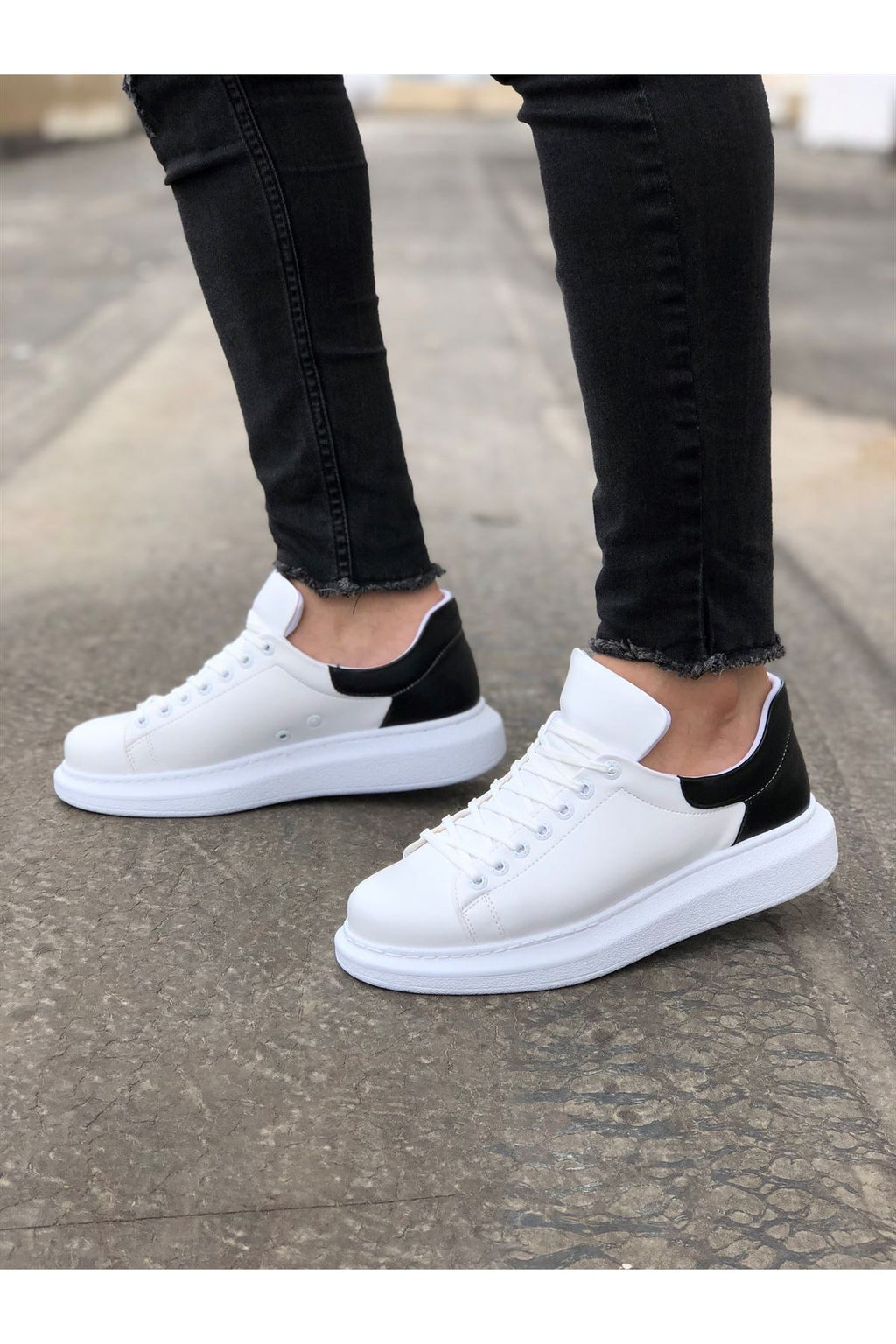 CH256 - CBT Estrella Men Sneaker White/Black