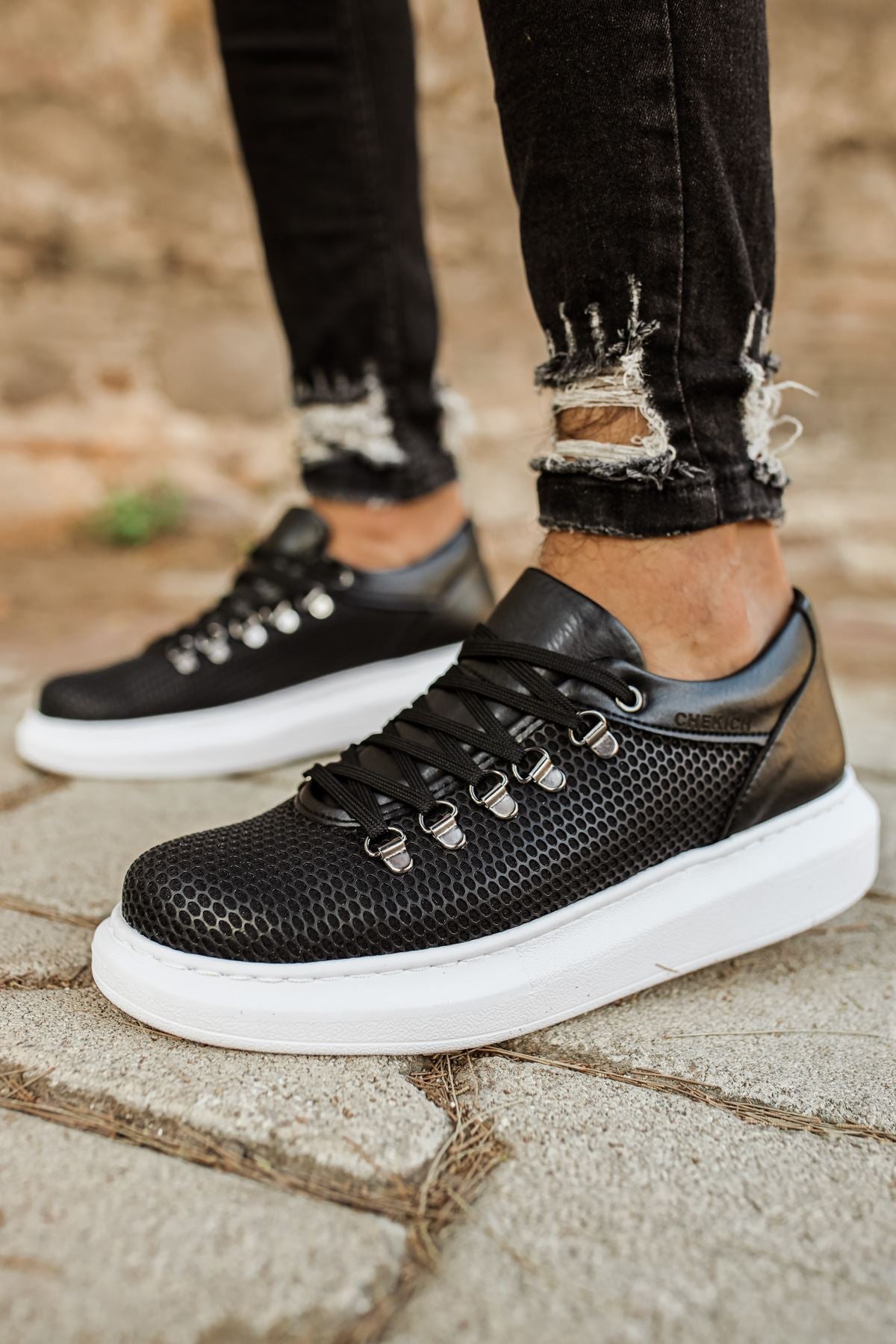 CH021 - CBT Favo Men Sneaker Black