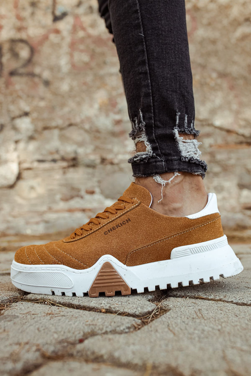 CH037 SBT Men Sneaker Tan/White