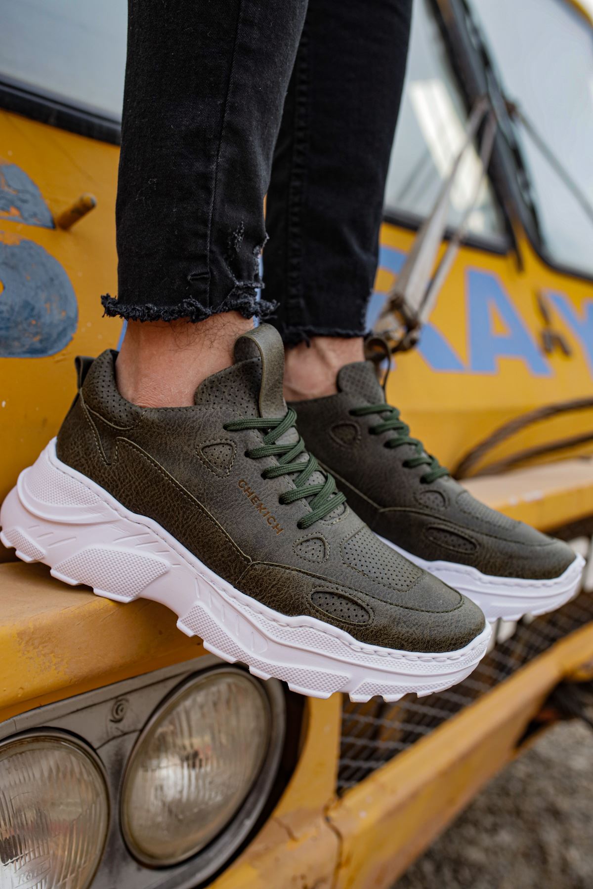 CH089 - CBT Low Top Lace Up Men Sneaker Khaki