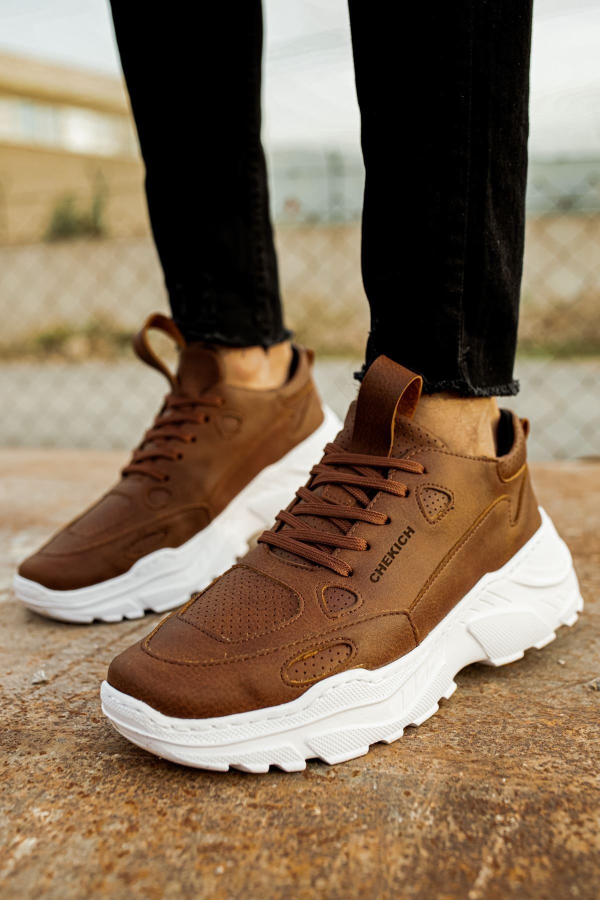 CH089 - CBT Low Top Lace Up Men Sneaker Tan