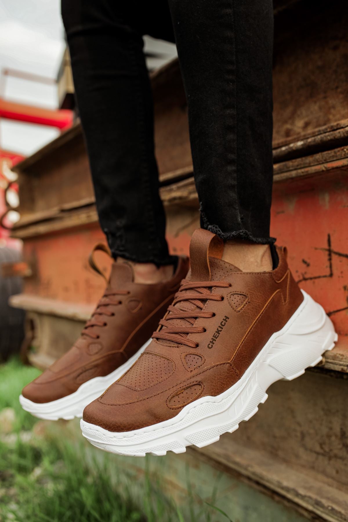CH089 - CBT Low Top Lace Up Men Sneaker Tan