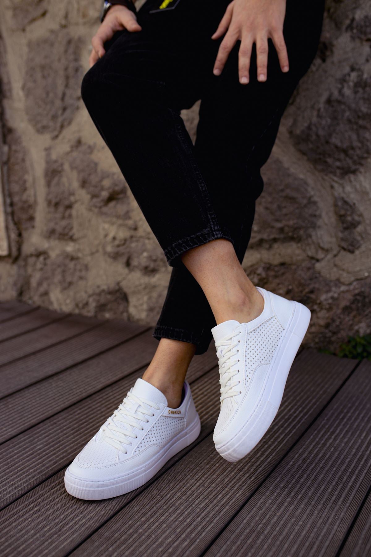 CH015 - CBT First Edition Men Sneaker White