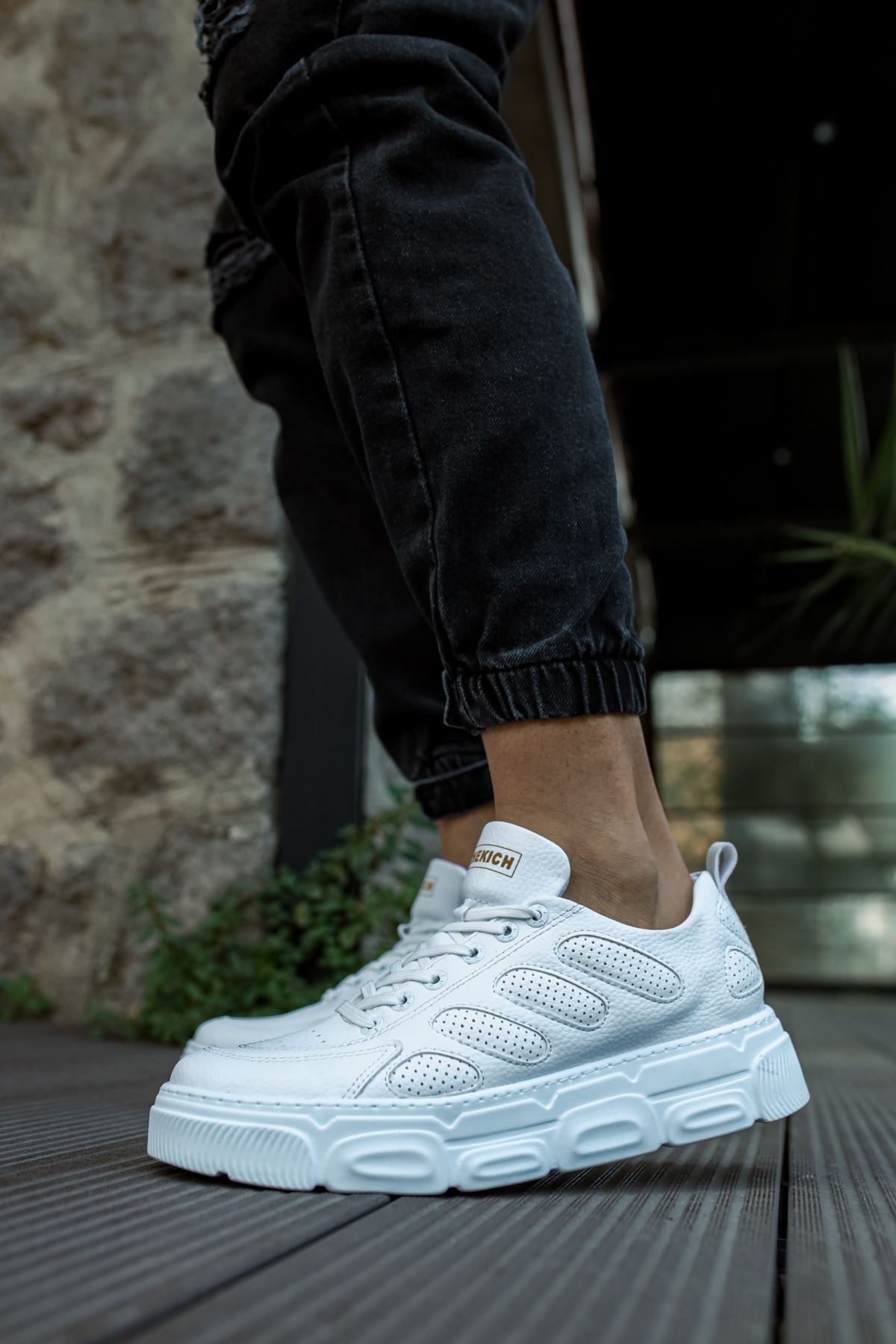 CH105 - CBT Cronus Men Sneaker White