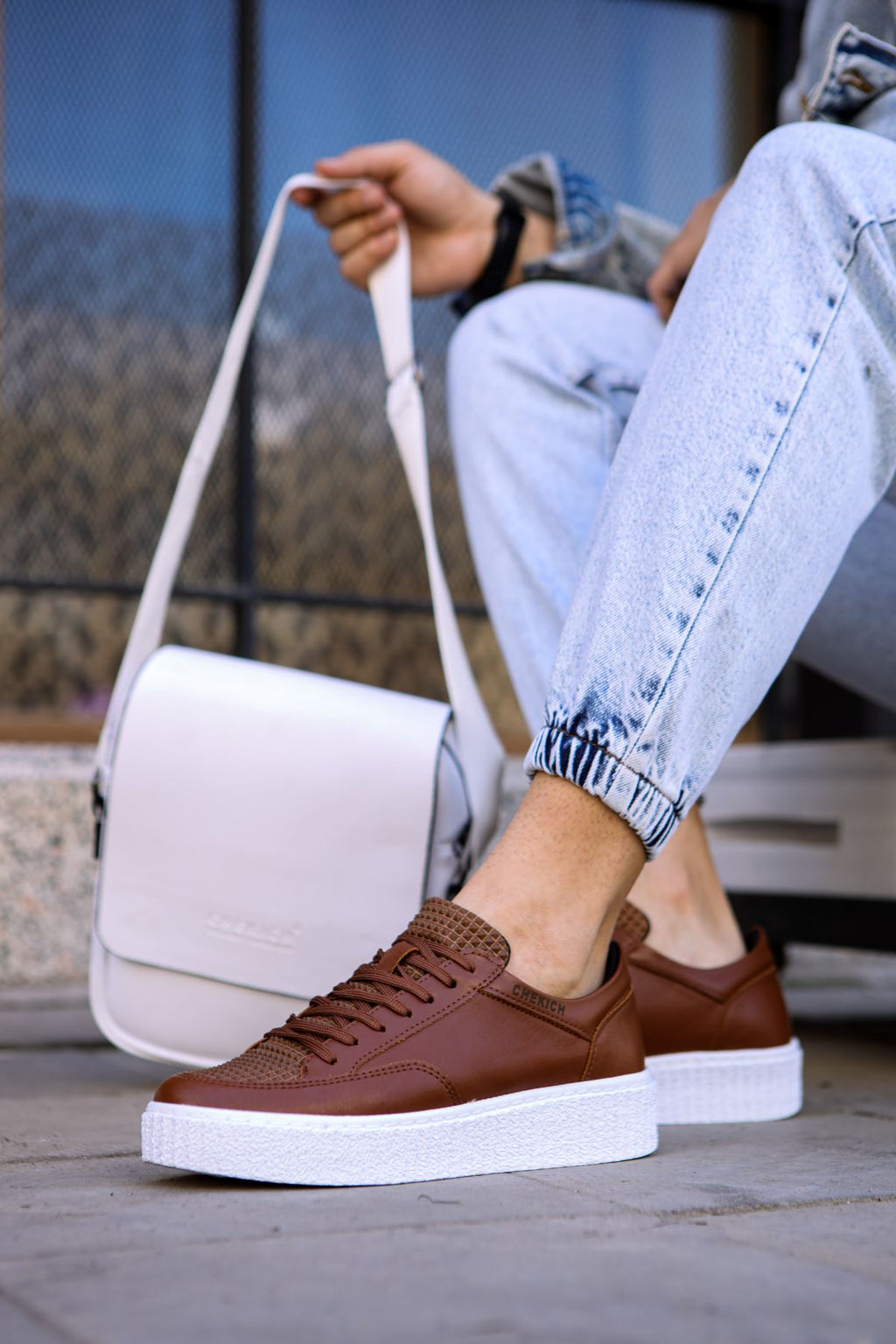 CH017 - FBT Pyramid Men Sneaker Tan