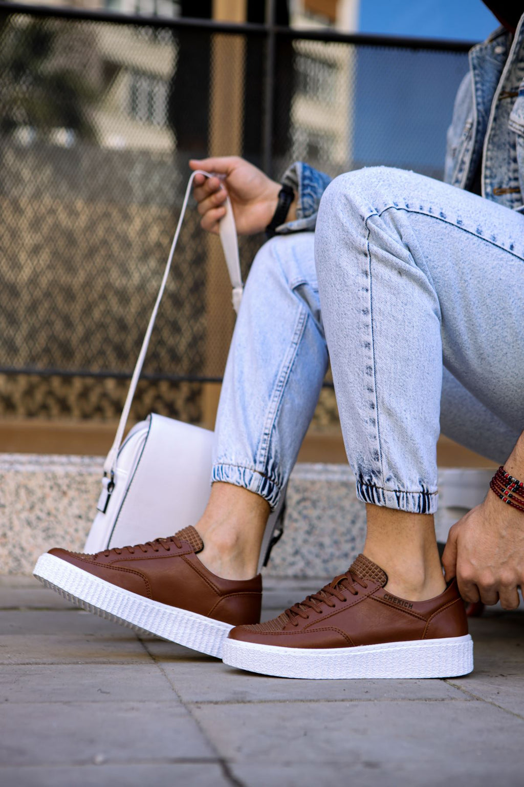 CH017 - FBT Pyramid Men Sneaker Tan