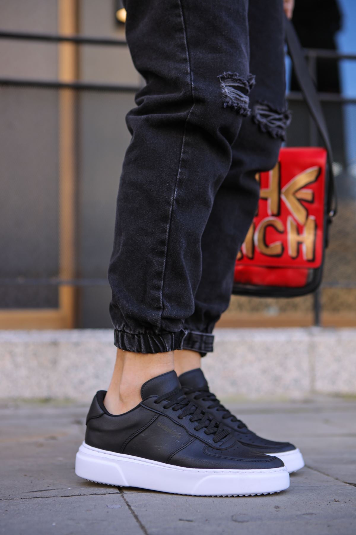 CH087 - CBT Kenton Men Sneaker Black/Black