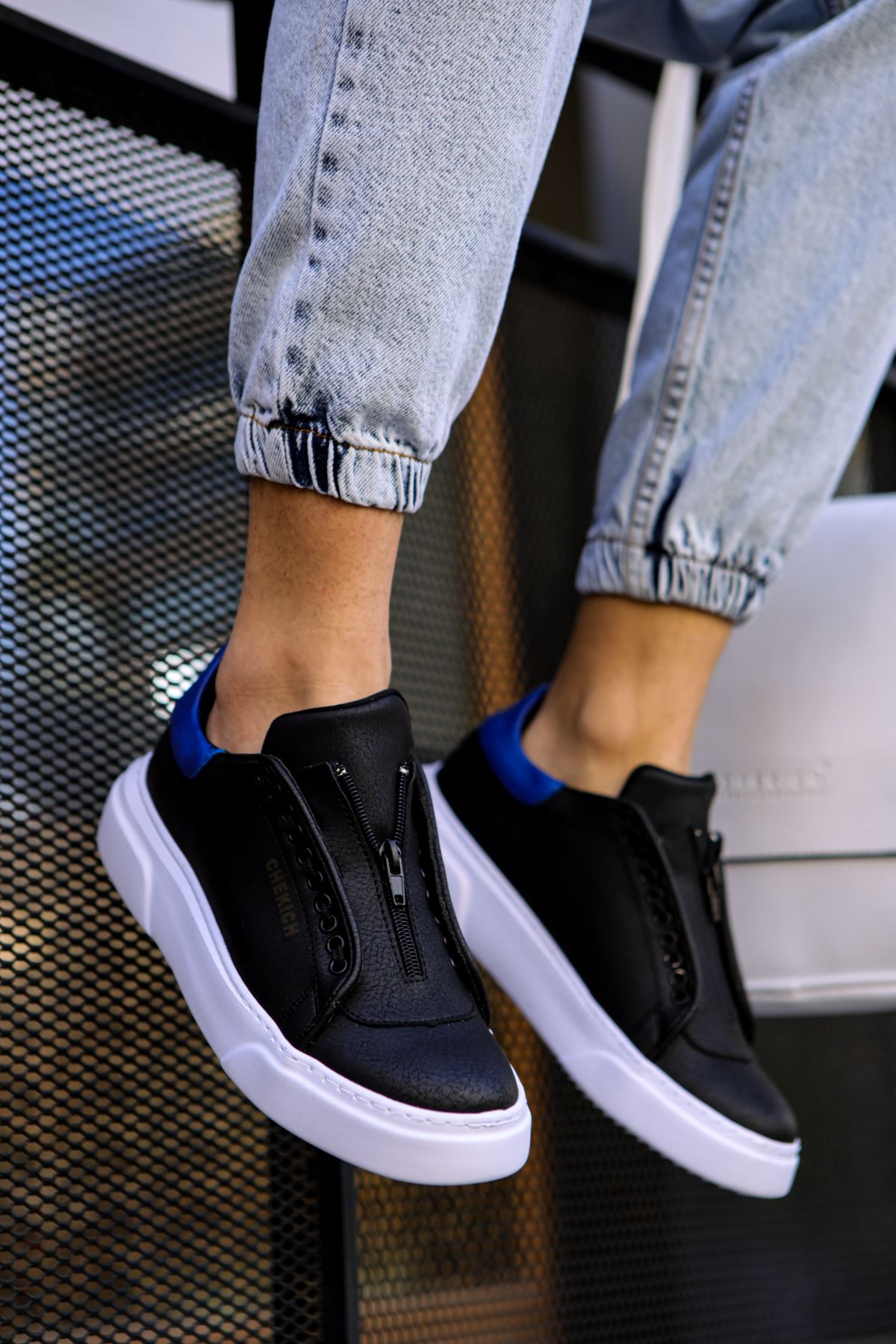 CH092 GBT Zip Style Men Sneaker Black/Blue