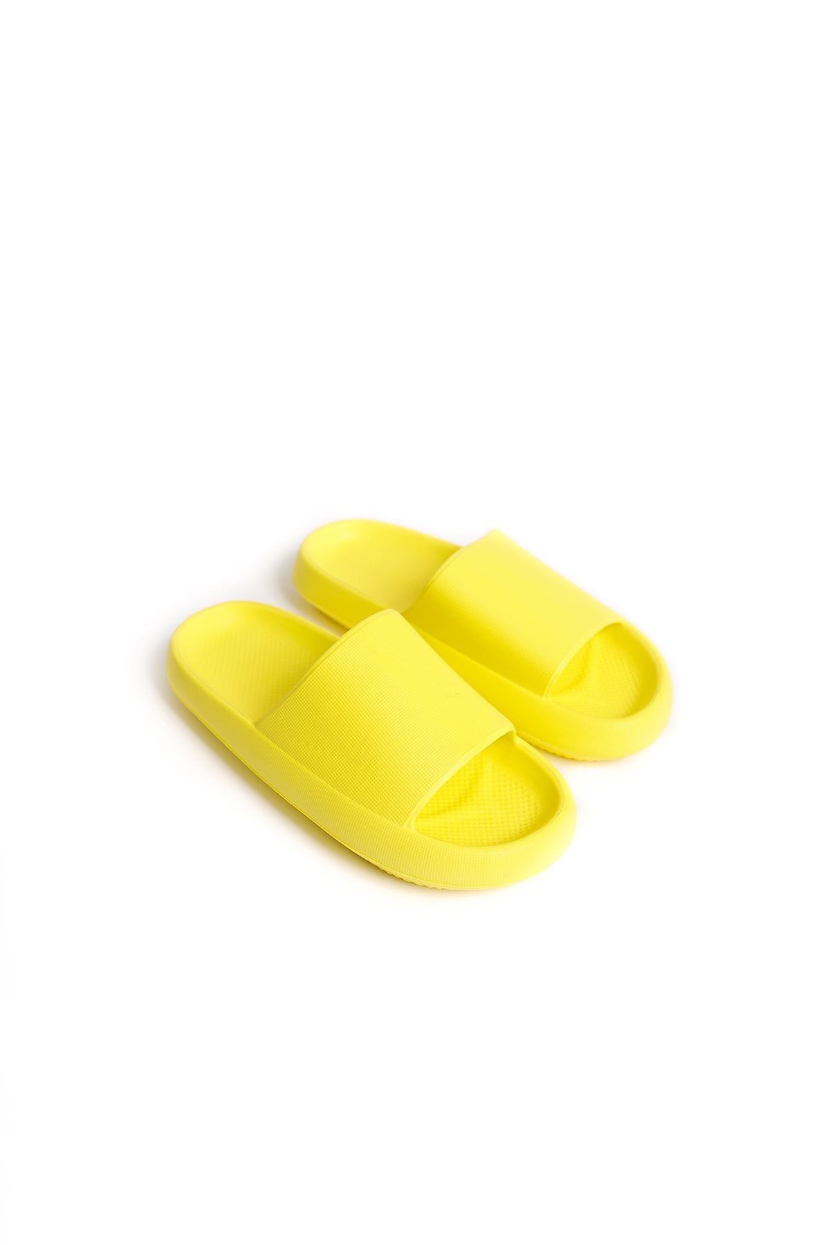 TRL001 Polyurethane Men's Slippers Yellow