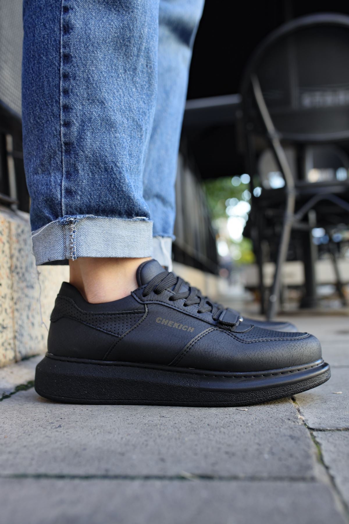 CH073 CST Flatline Men Sneaker Black