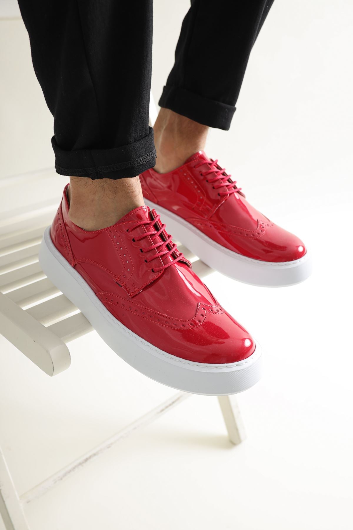 CH149 - RBT Change Over Men's Sneakers Red