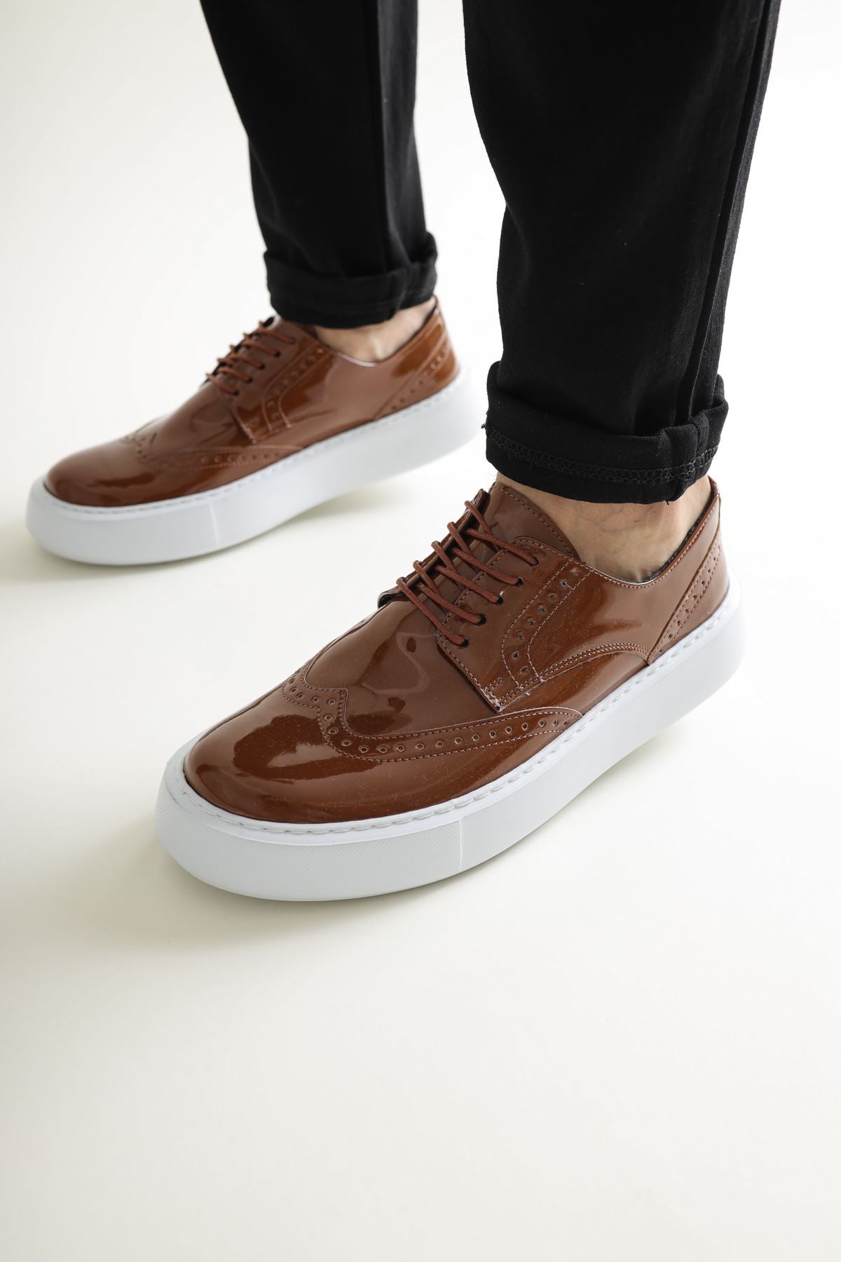 CH149 - RBT Change Over Men's Sneakers Brown
