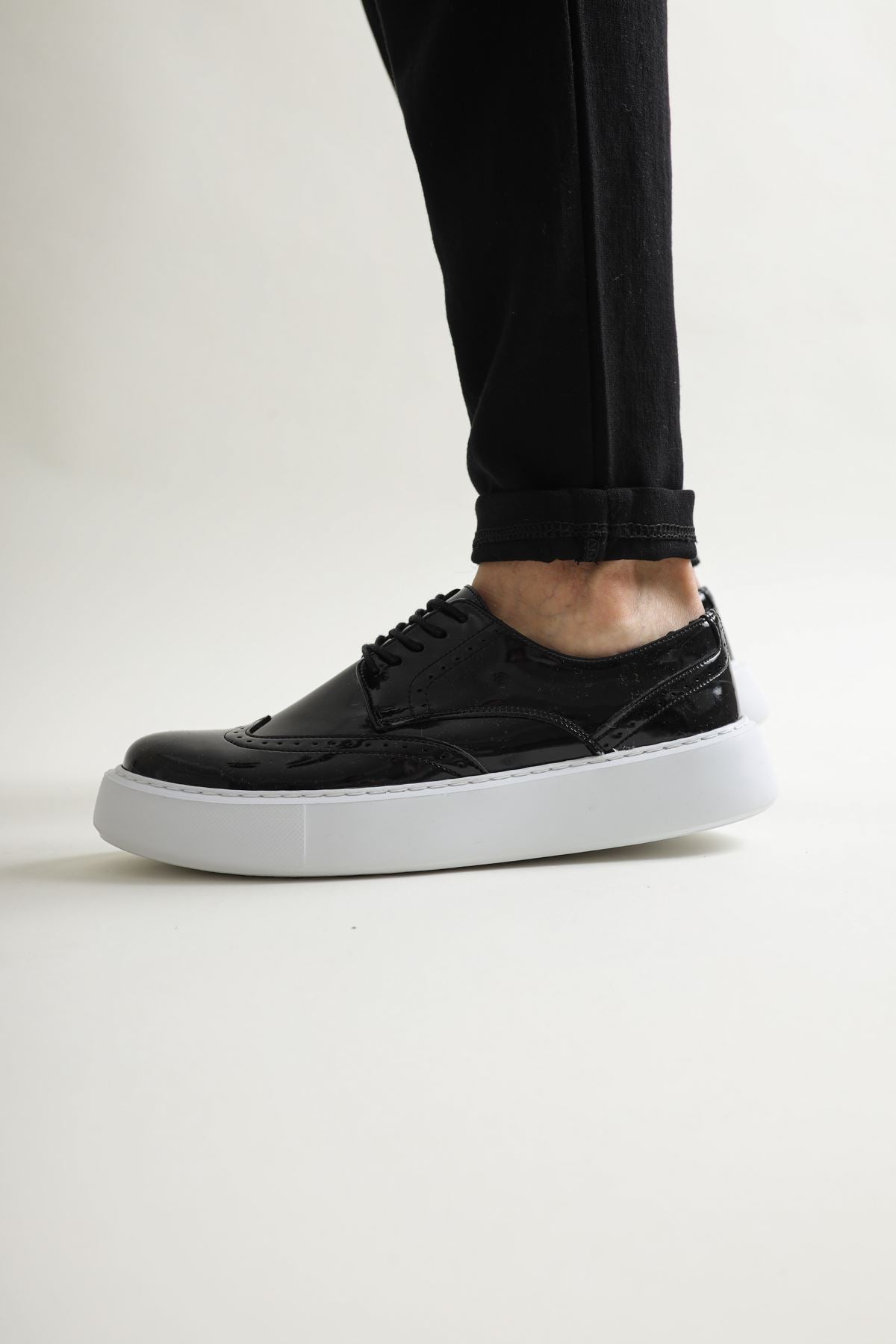 CH149 - RBT Change Over Men Sneaker Black