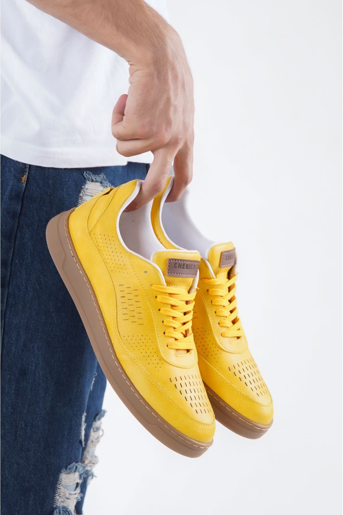 CH157 CKT Retro Men Sneaker Yellow