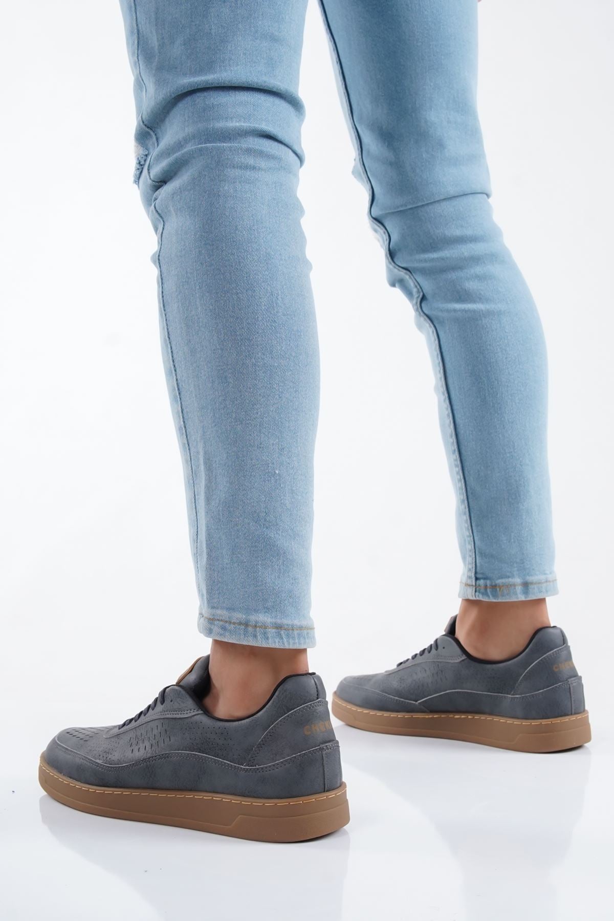 CH157 CKT Retro Men Sneaker Grey