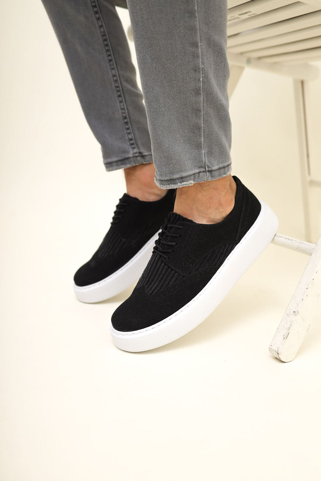 CH149 SBT Change Over Men Sneaker Black