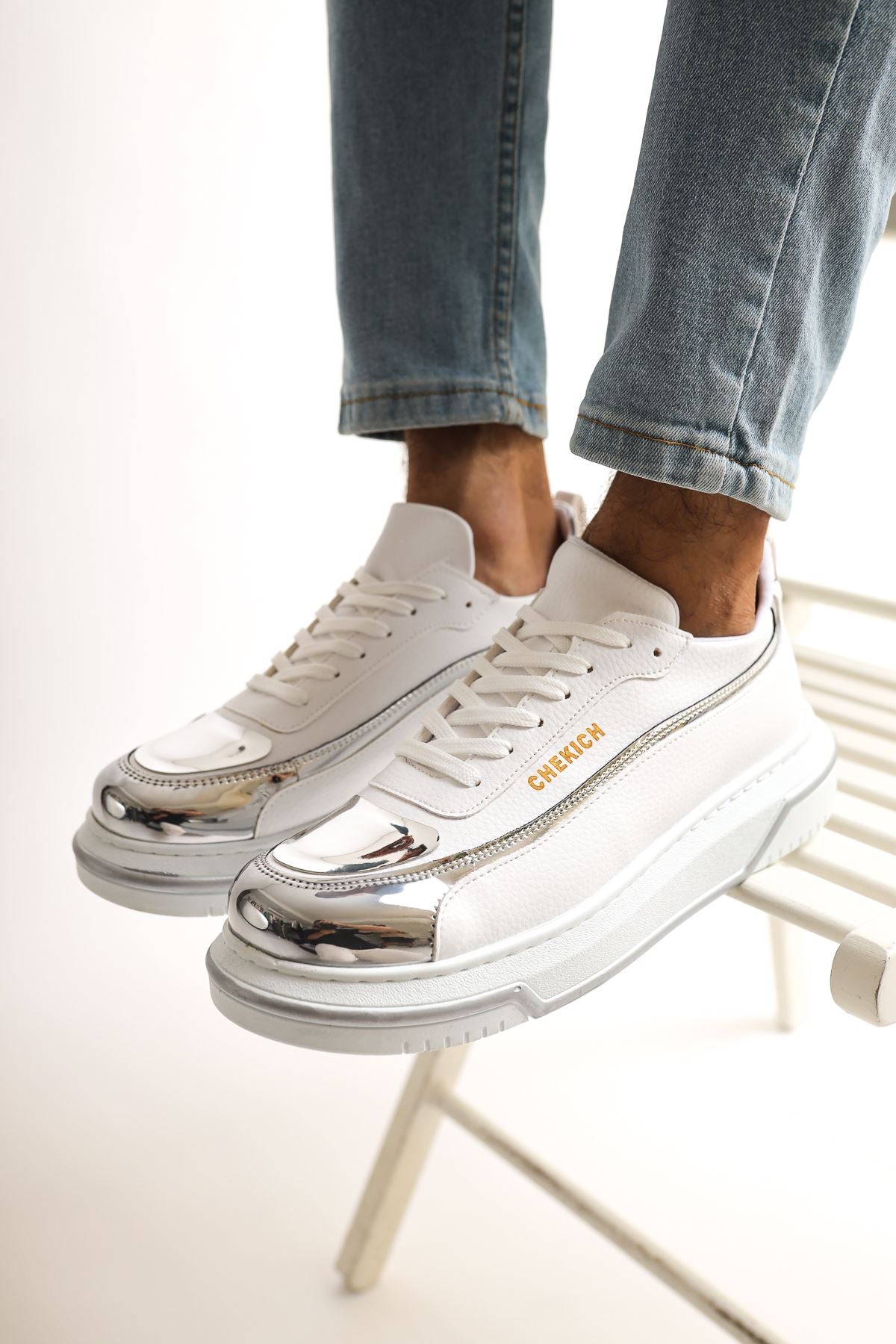 CH241 CBT Signature Line Up Men Sneaker White/GUMUS