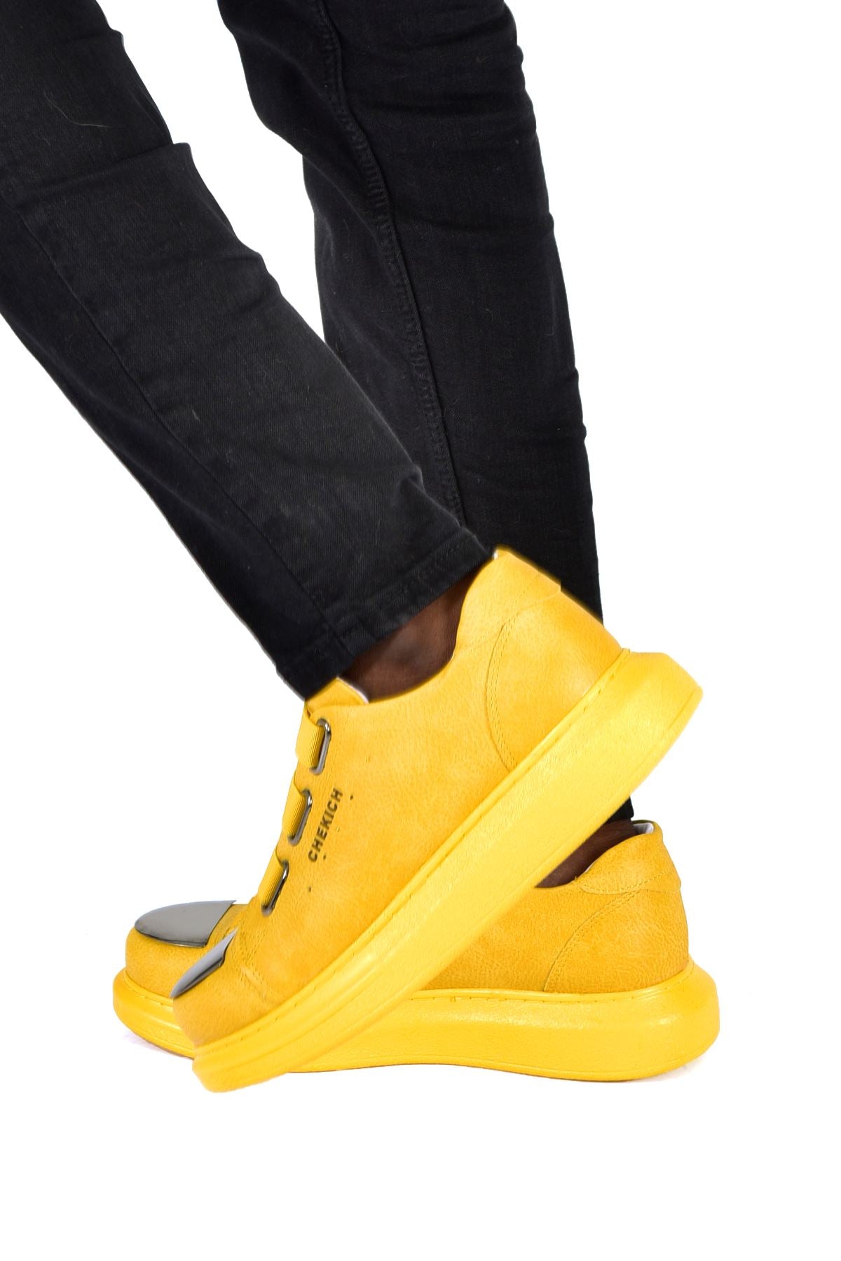 CH251 CRT Mirror Men Sneaker Yellow