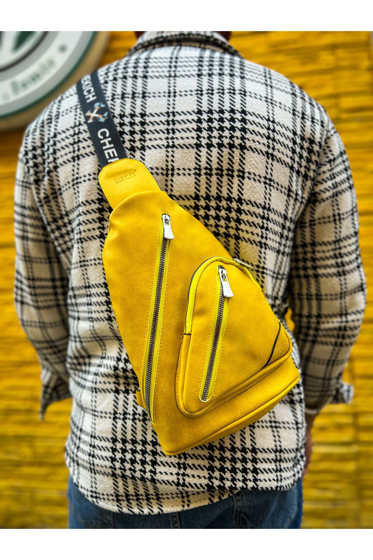 CH103 Astranite Üçgen Erkek Çanta Yellow