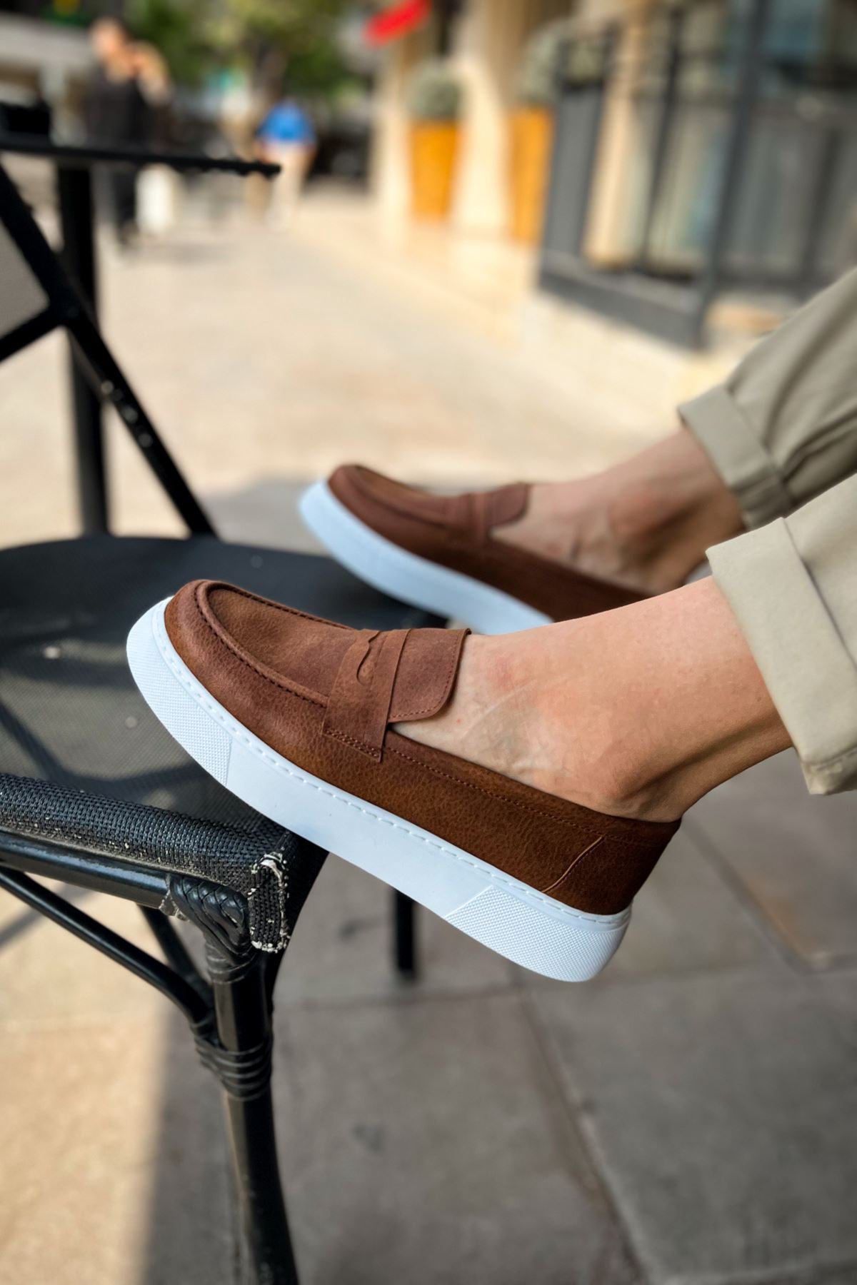 CH421 - CBT Bandera Men Sneaker TABA