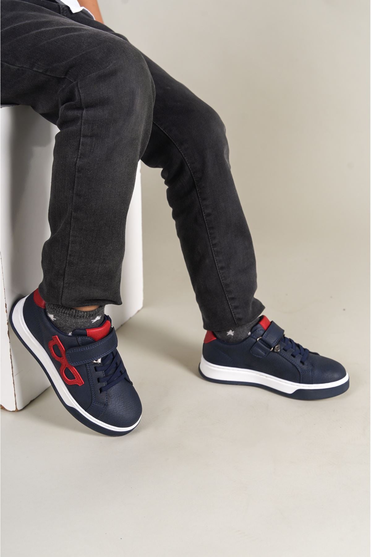 1011 Glasses-X Kids Shoes Navy Blue Red White