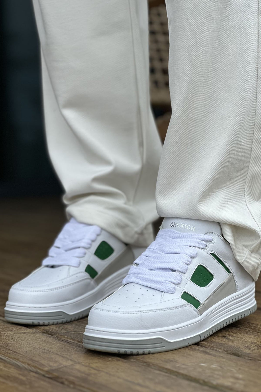 CH2410 - CBT Avax White/Green Men Sneaker