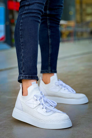 CH2425 - TBT White Men Sneaker