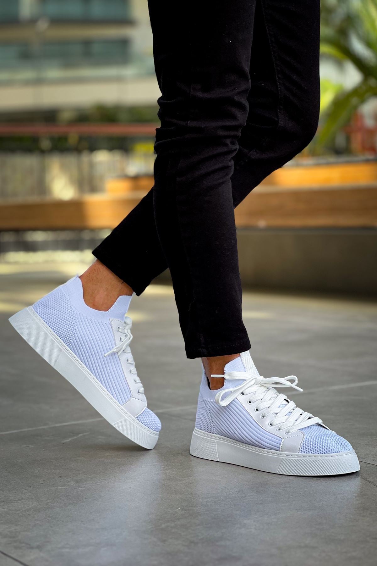 CH2423 - TBT White Men Sneaker