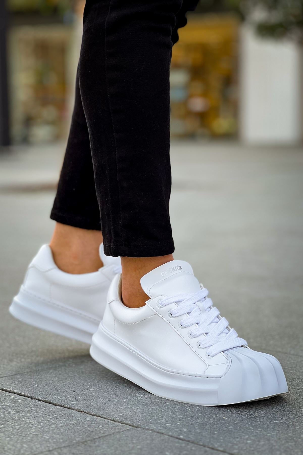 CH2411 Artenay White Men Sneaker