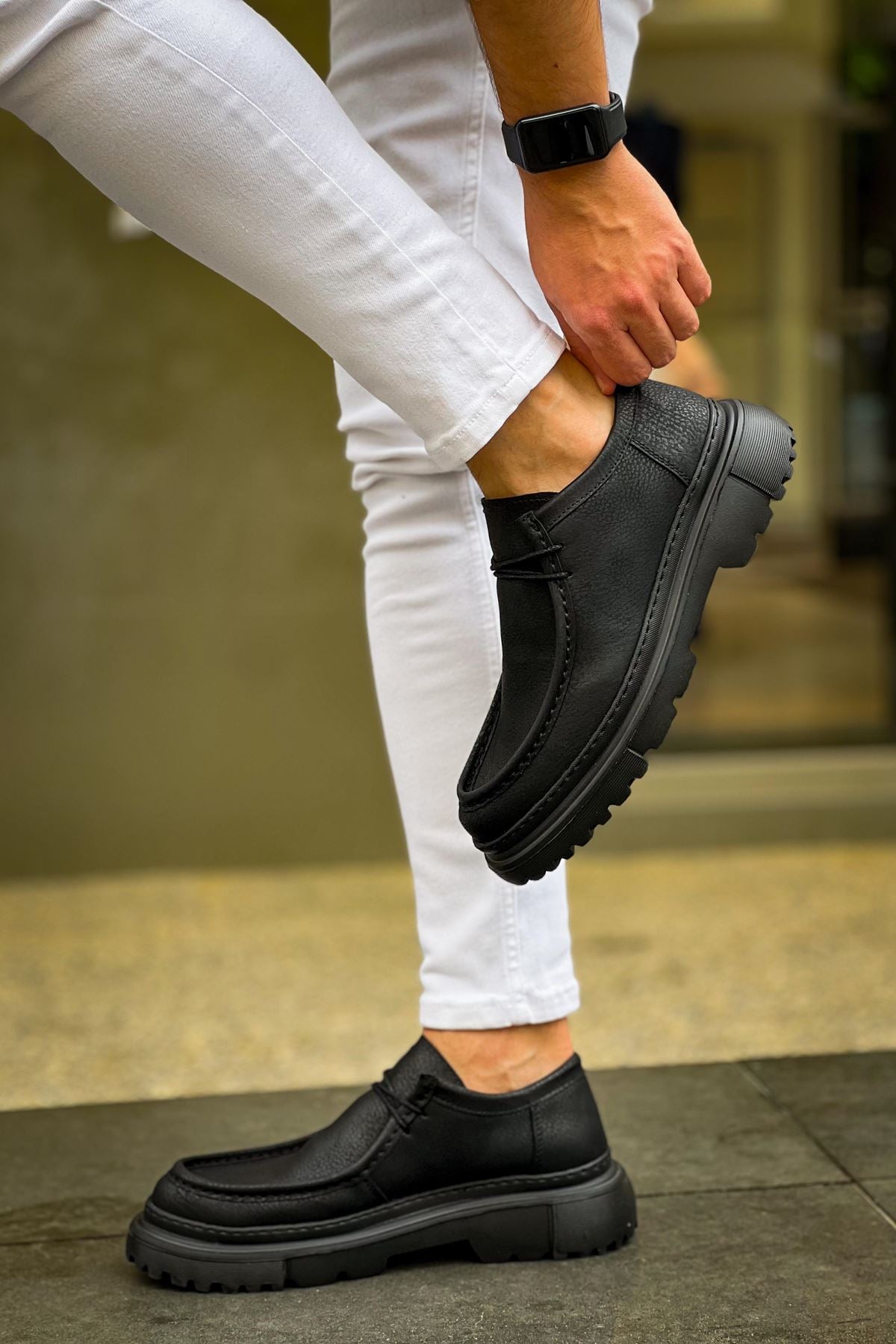 CH2404 - CST Castle Black Men Sneaker