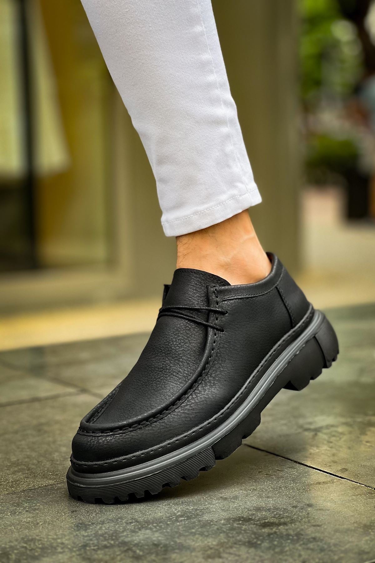 CH2404 - CST Castle Black Men Sneaker