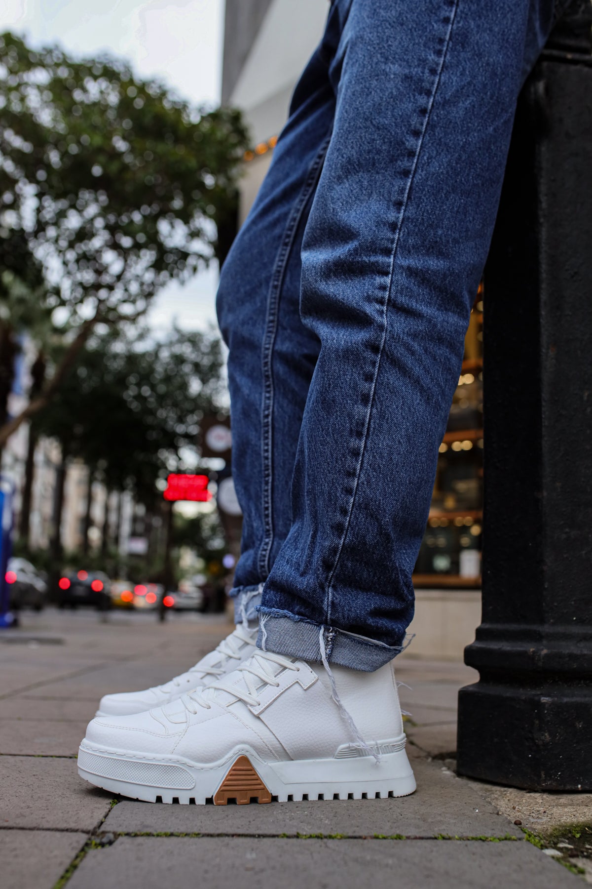 CH057 - GBZ Ghost Line Men's Boots White / White