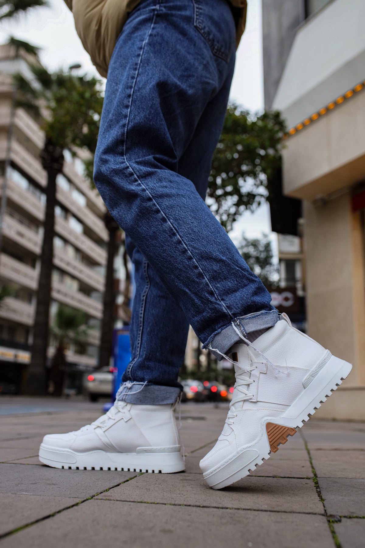 CH057 - GBZ Ghost Line Men's Boots White / White