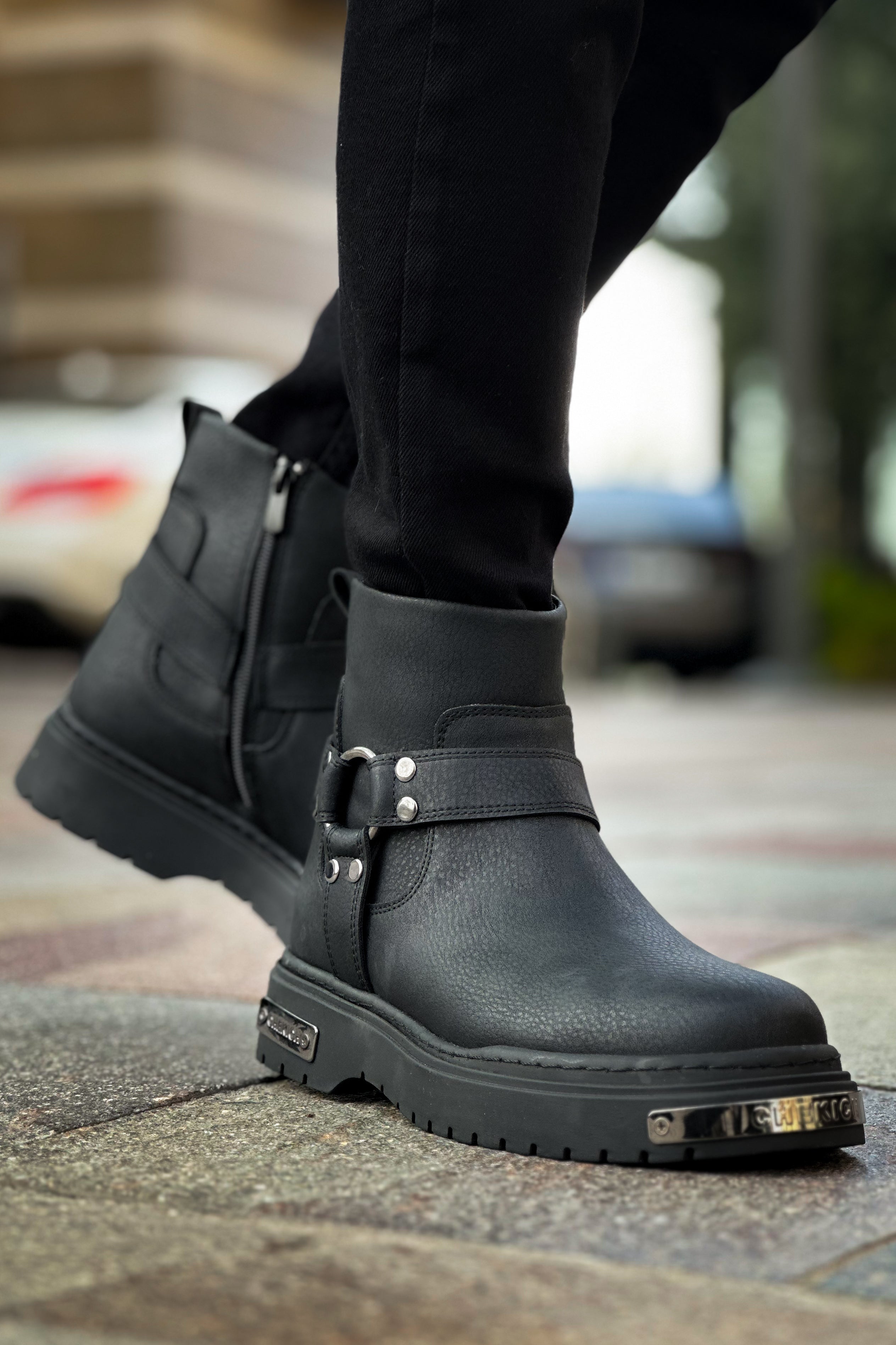 CH227 - CST Yukon Men's Boots Black