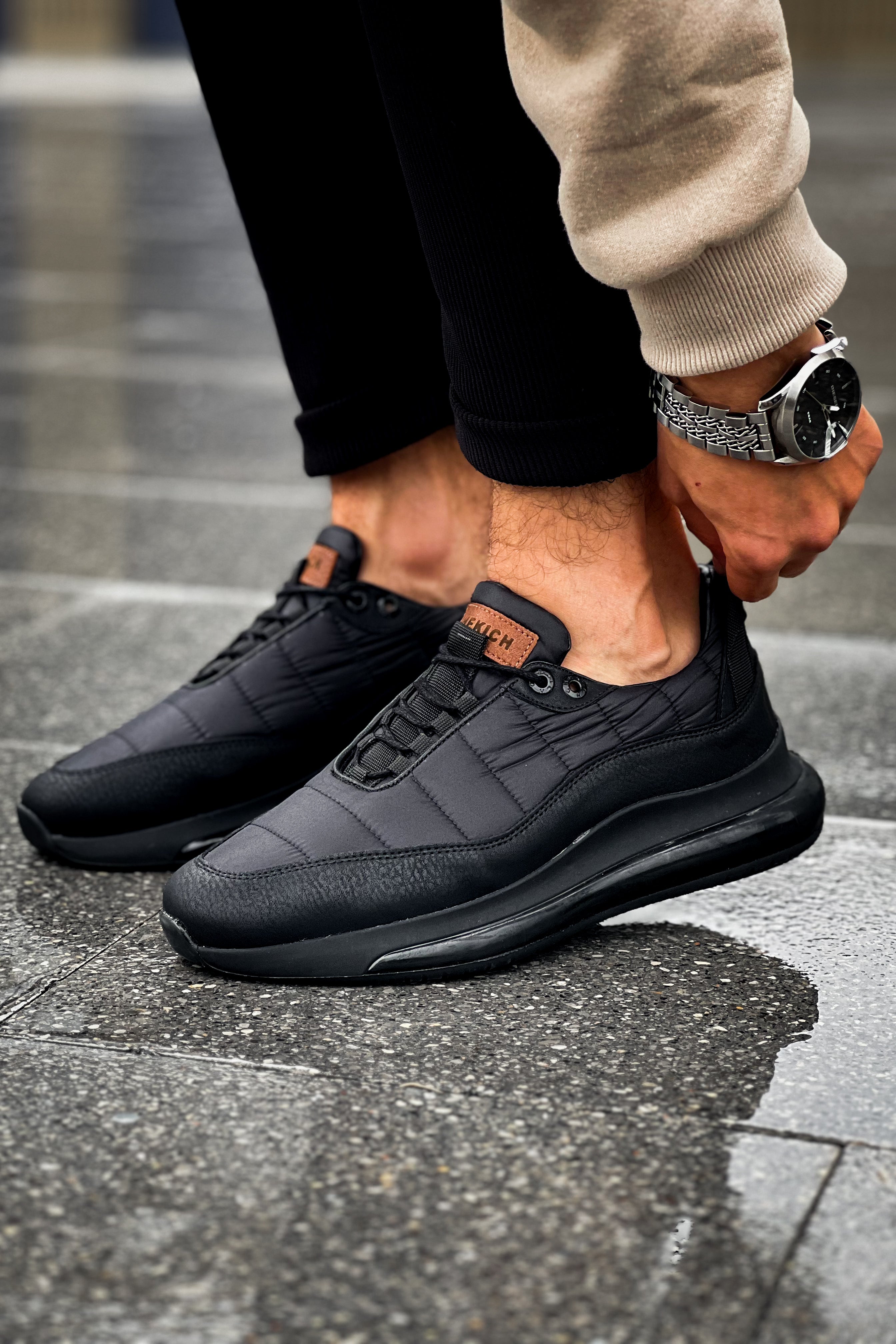 CH179 - CST Sporty Runner Men Sneaker Black