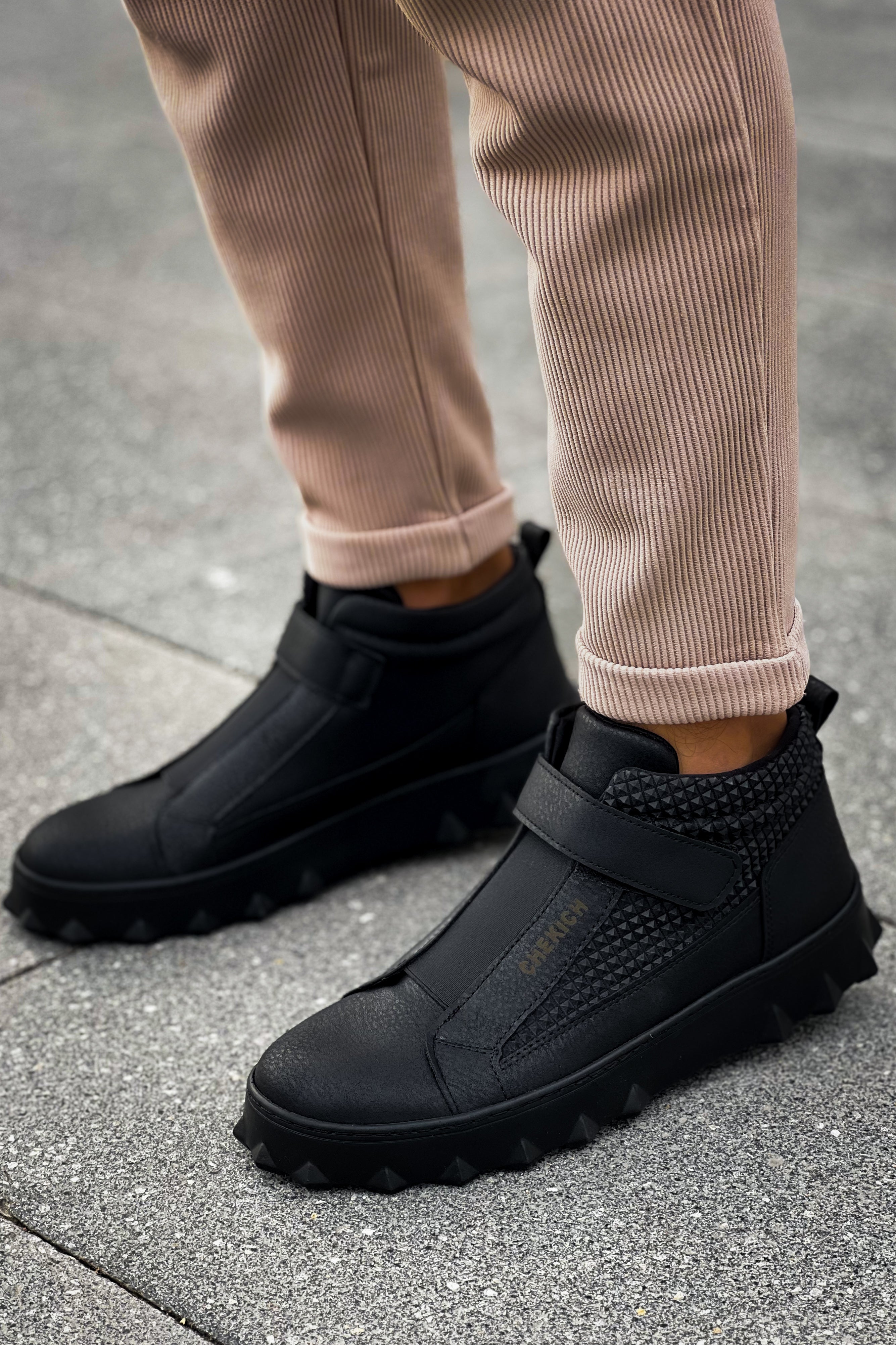 CH103 - CST Pyramid Long Men's Boots Black
