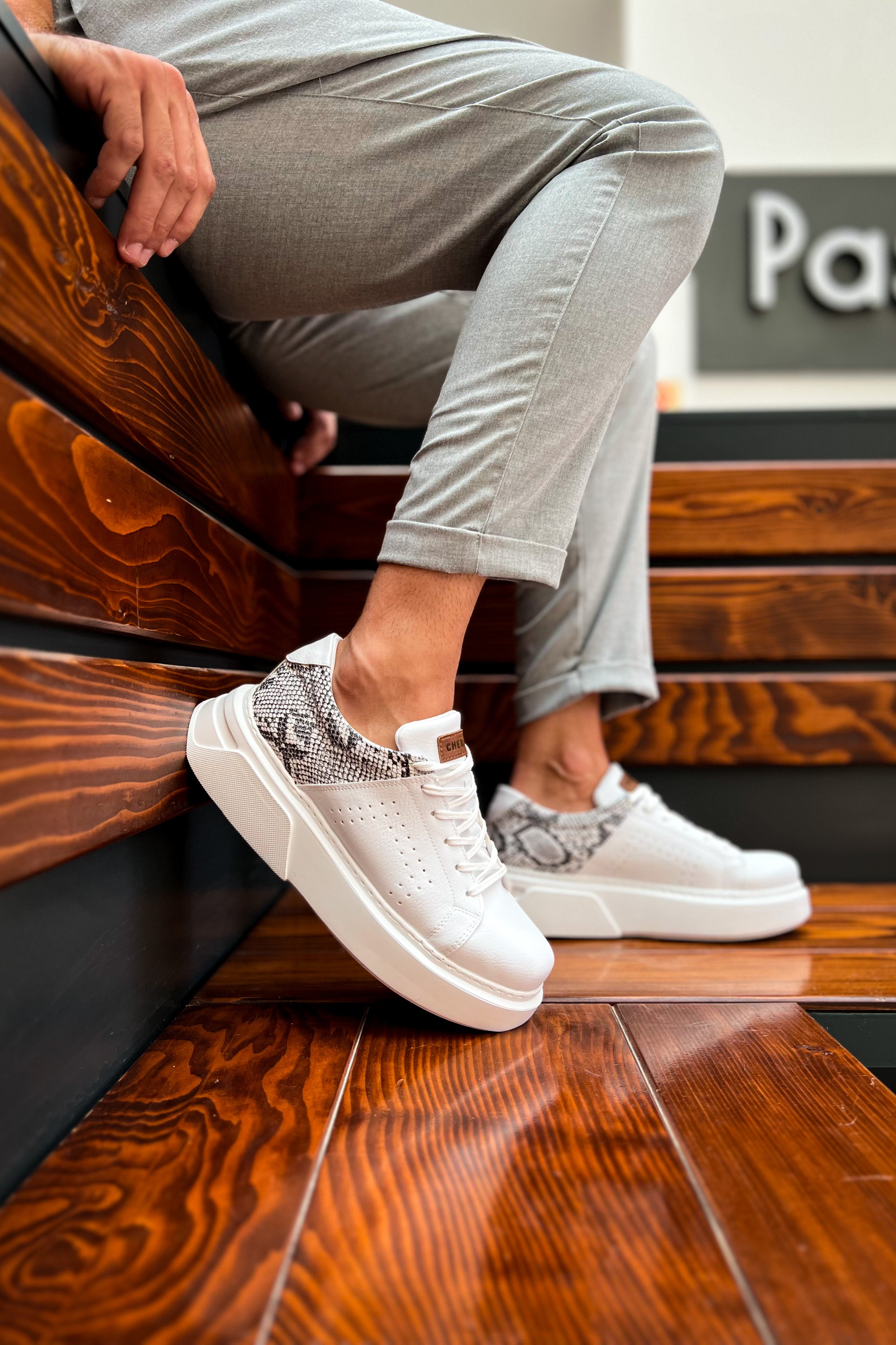 CH145 - CBT Sauerbergg Men Sneaker White