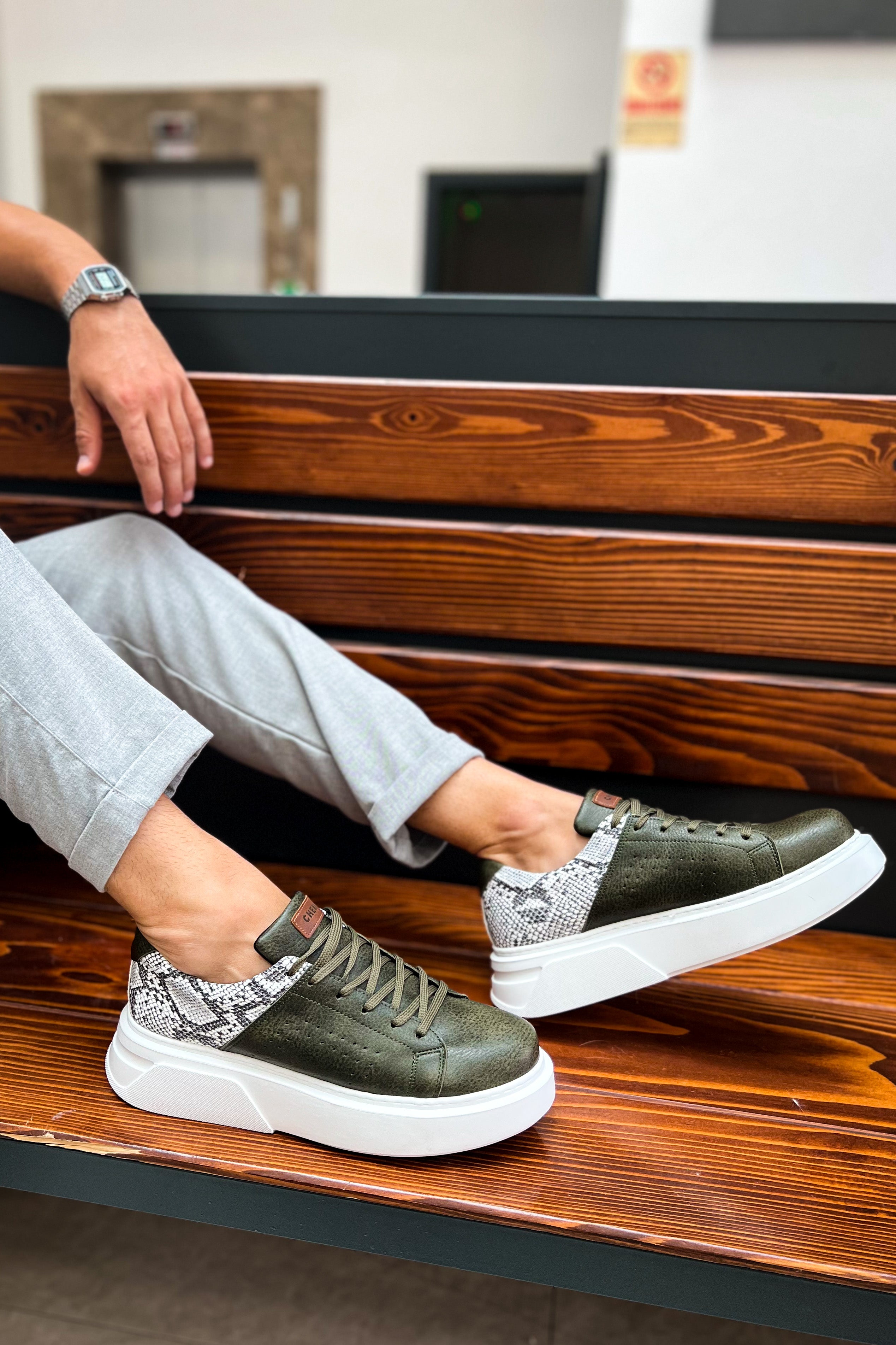 CH145 CBT Sauerbergg Herren Sneaker Khaki