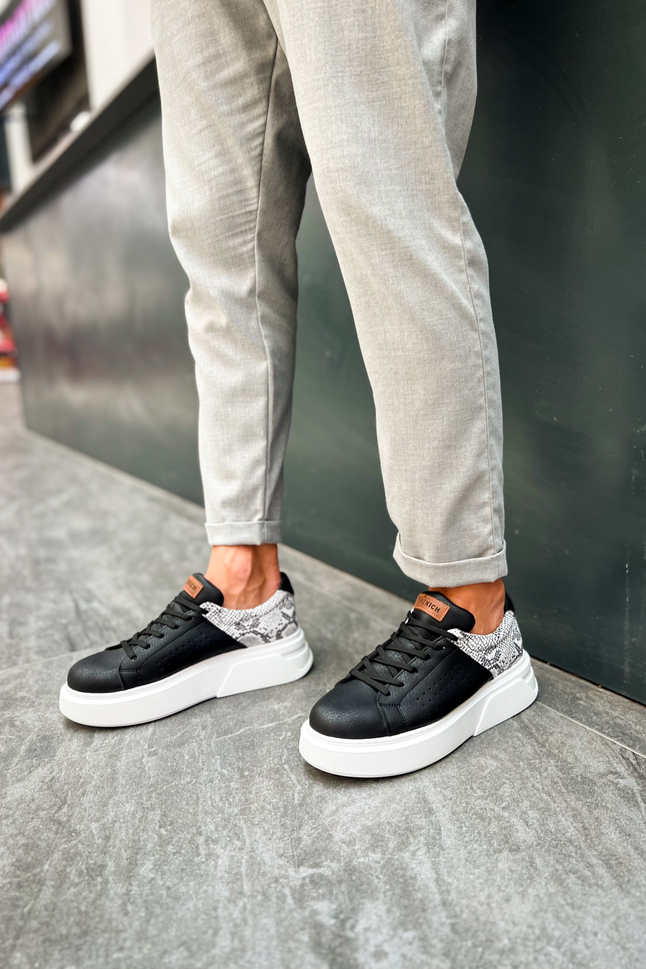 CH145 - CBT Sauerbergg Men Sneaker Black