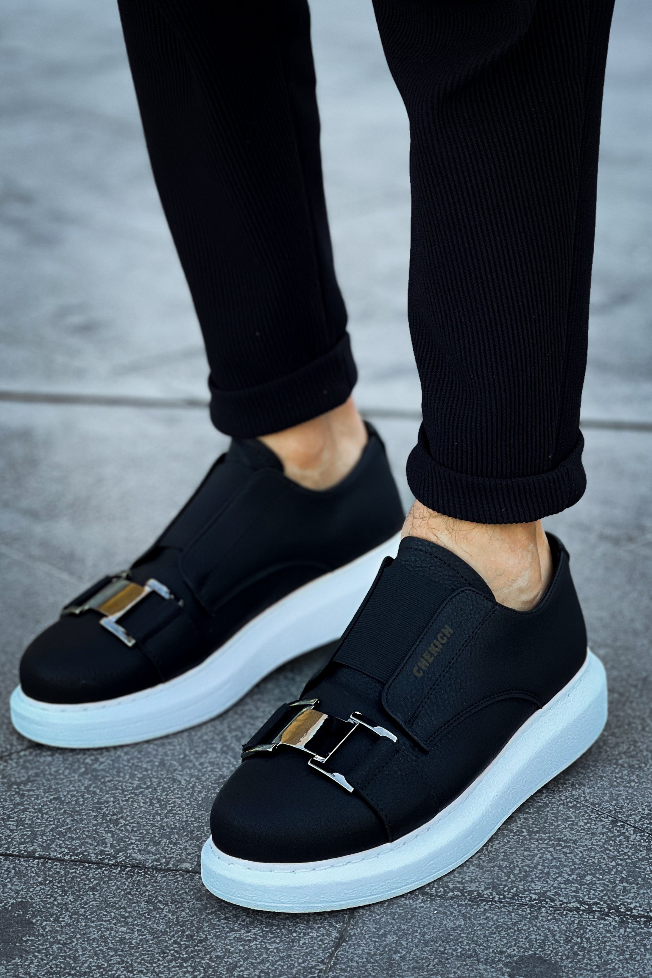 CH297 - CBT Men Sneaker Black