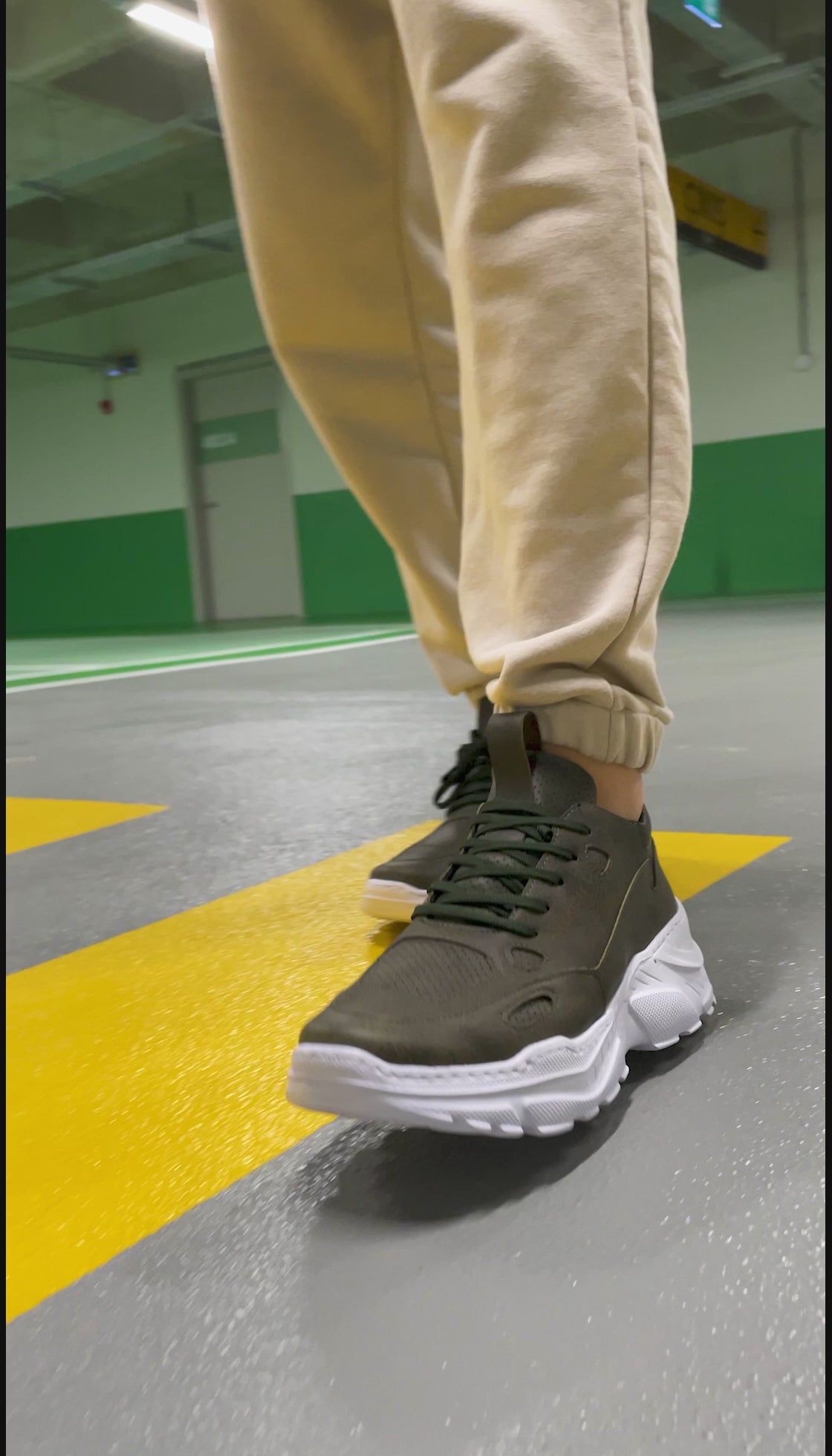 CH089 - CBT Low Top Lace Up Men Sneaker Khaki
