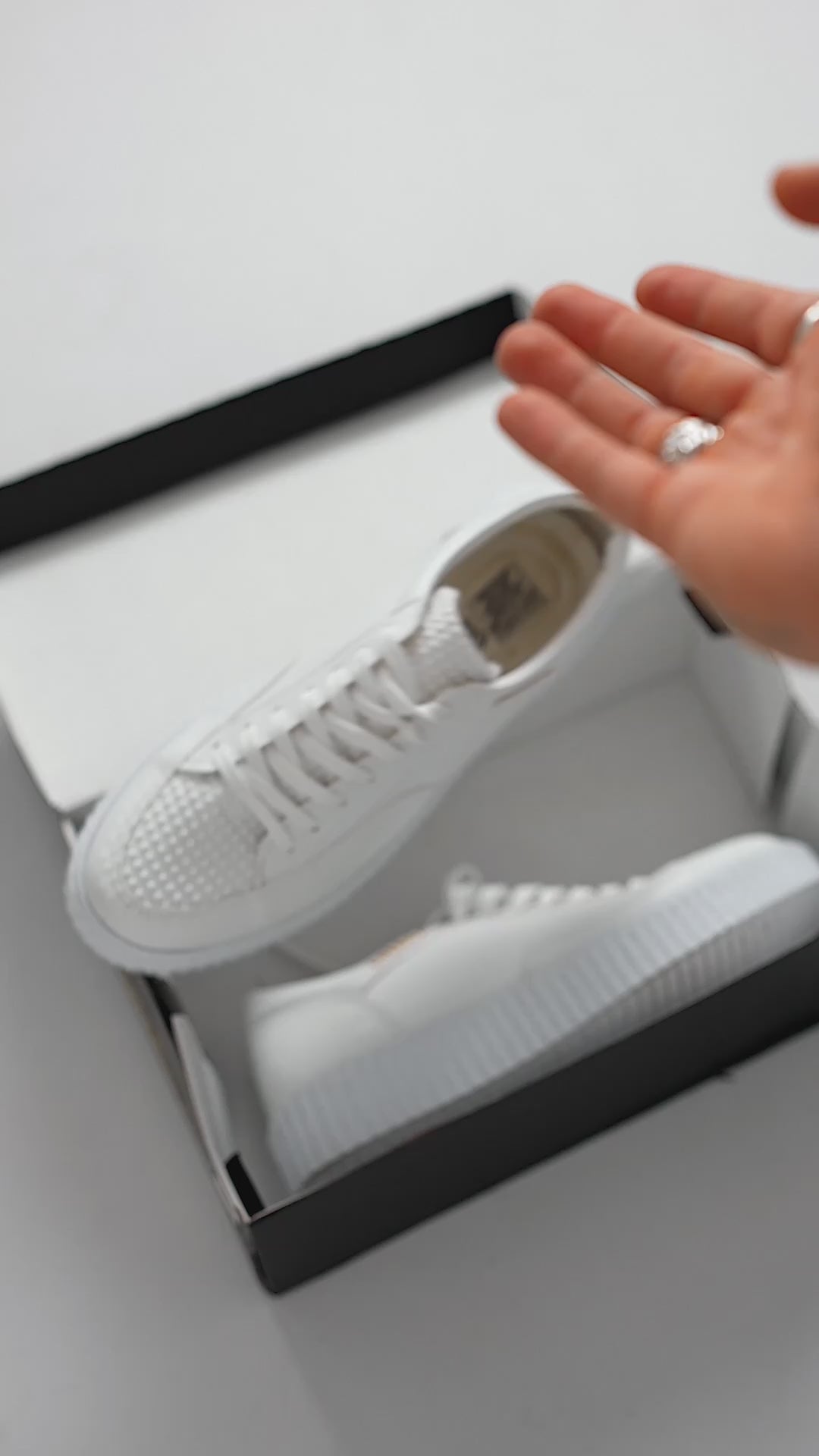CH017 - FBT Pyramid Men Sneaker White